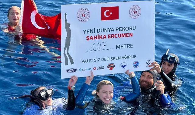 Şahika Ercümen yeni rekoruna 3 dakikada ulaştı