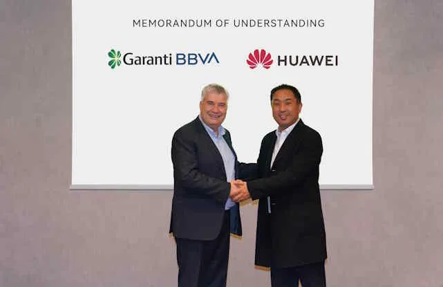 Türk Yazılımcı ve Tasarımcılar İstanbul’da Ödüllendirildi